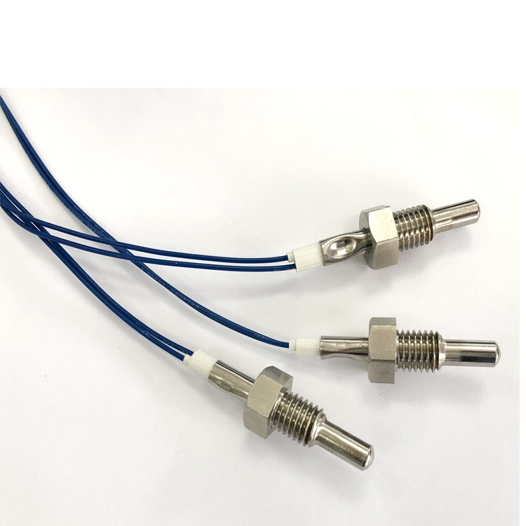 Thread head shell temperature sensor for microwave oven